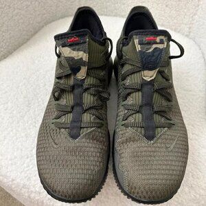 Nike LeBron 16 Low Camo Size 9
